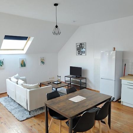 Cosy Appartement 2 Chambres Pont-de-lʼArche Eksteriør billede