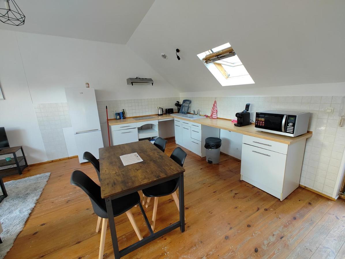 Cosy Appartement 2 Chambres Pont-de-lʼArche Eksteriør billede